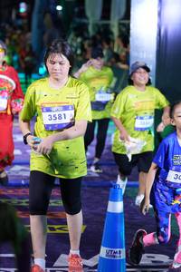 BIB: 3581, 3836
                            <button type="button" onclick="openModal(26249762)" class="btn btn-primary btn-sm float-right btn-popup" data-toggle="modal" data-target=".modal-high-quality">
                        <i class="fas fa-shopping-cart"></i> Add to Cart
                    </button>
                                            <button type="button" onclick="isThisMe(26249762, true)" class="btn btn-success btn-sm float-right btn-popup btn-isme hidden" data-toggle="tooltip" data-placement="bottom" title="นี่คือรูปของคุณใช่ไหม คลิกที่นี่เพื่อเอาเข้าอัลบั้ม">
                        <i class="fas fa-plus"></i> Add to album
                    </button>
                    <button type="button" onclick="isThisMe(26249762, false)" class="btn btn-warning btn-sm float-right btn-popup btn-isnotme hidden">
                        <i class="fas fa-ban"></i> Remove from album
                    </button>